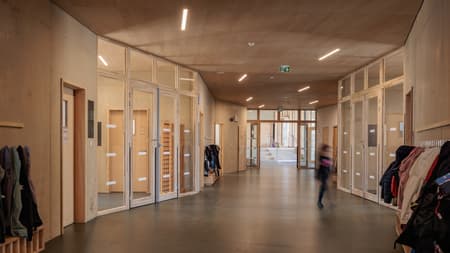 Claudine Hermann School 